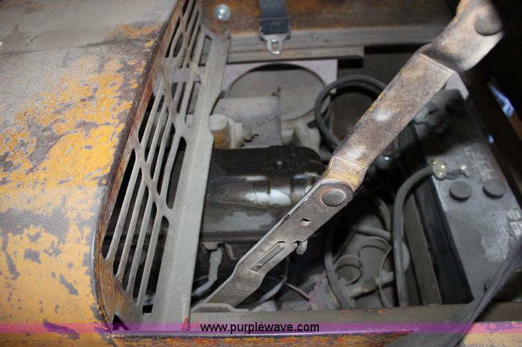 image for item D5088 Allis-Chalmers FT40-24 forklift