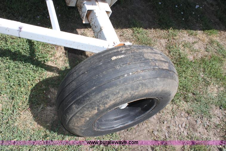 image for item D5094 1,000 gallon anhydrous ammonia tank