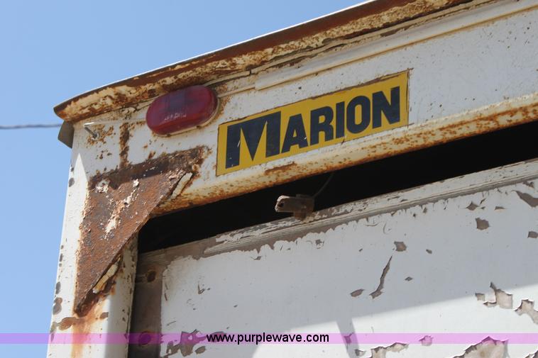 image for item D5095 1991 Marion van body