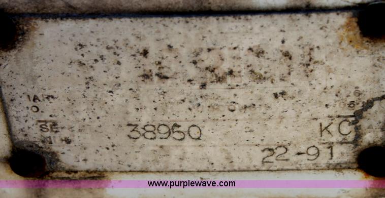 image for item D5095 1991 Marion van body