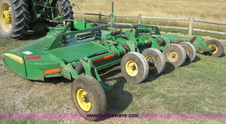 image for item D5583 2004 John Deere HX15 15' batwing mower
