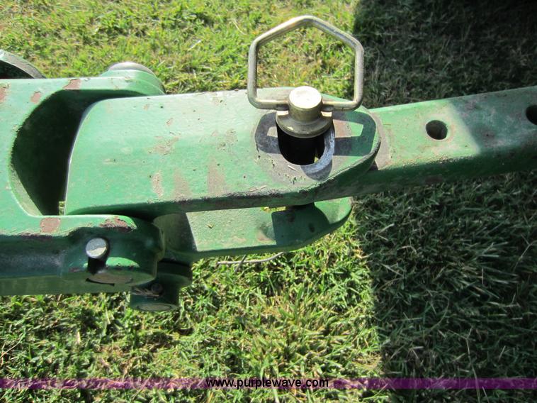 image for item D5583 2004 John Deere HX15 15' batwing mower