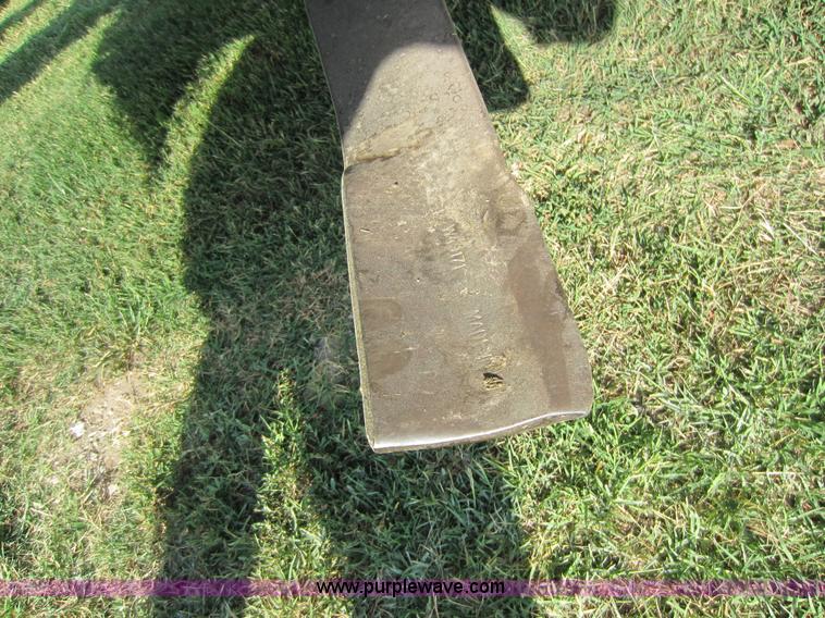 image for item D5583 2004 John Deere HX15 15' batwing mower