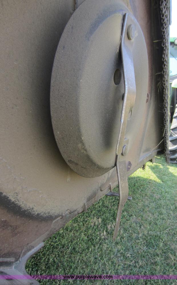 image for item D5583 2004 John Deere HX15 15' batwing mower