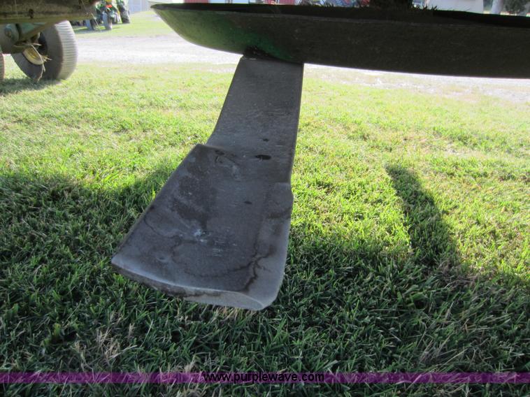 image for item D5583 2004 John Deere HX15 15' batwing mower