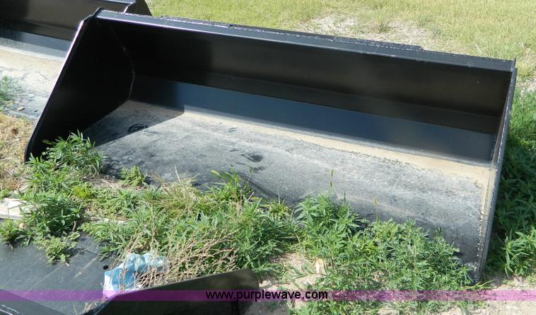 image for item M9845 Cammond 72" smooth edge skid steer bucket