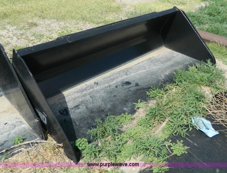 image for item M9845 Cammond 72" smooth edge skid steer bucket