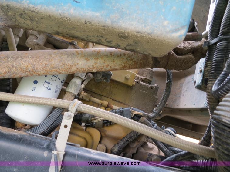 image for item A5346 1998 Peterbilt 378 semi truck