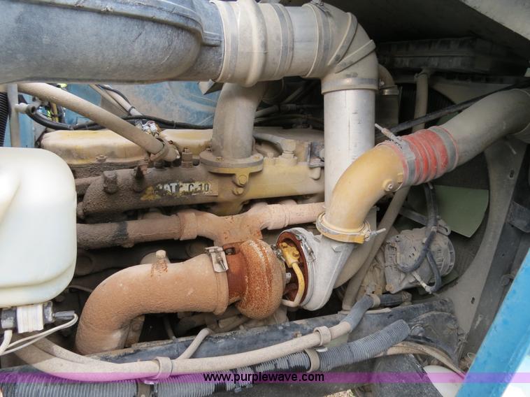 image for item A5346 1998 Peterbilt 378 semi truck