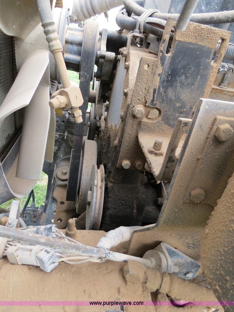 image for item A5348 1998 International 9100 semi truck