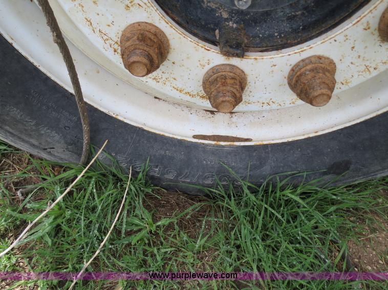 image for item A5348 1998 International 9100 semi truck