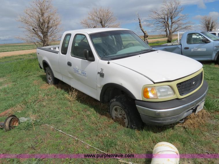 image for item A5351 1999 Ford F150 extended cab pickup truck