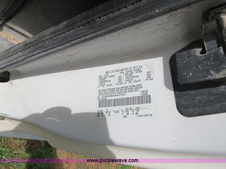 image for item A5351 1999 Ford F150 extended cab pickup truck