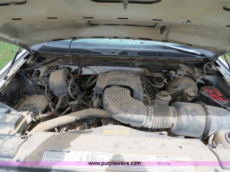 image for item A5351 1999 Ford F150 extended cab pickup truck