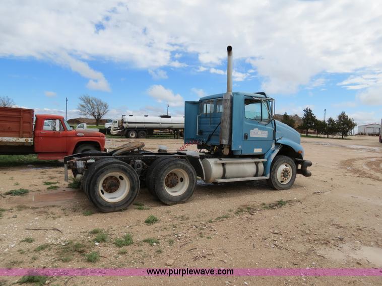 image for item A5353 1997 Freightliner FL112 semi truck