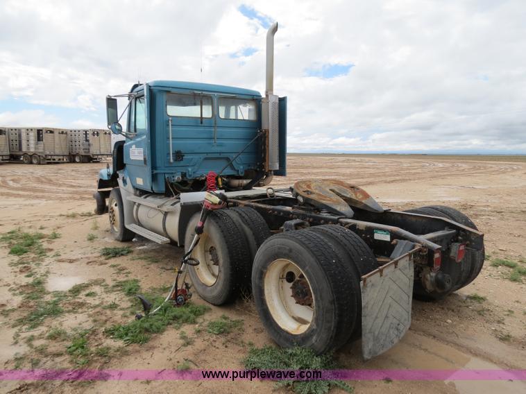 image for item A5353 1997 Freightliner FL112 semi truck