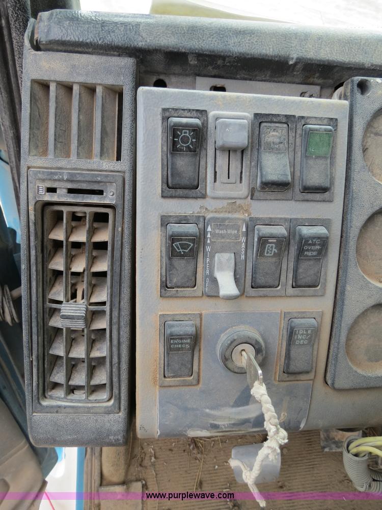 image for item A5353 1997 Freightliner FL112 semi truck