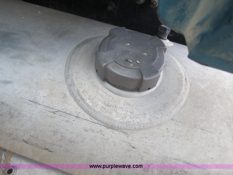 image for item A5353 1997 Freightliner FL112 semi truck