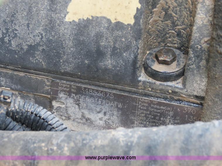 image for item A5353 1997 Freightliner FL112 semi truck