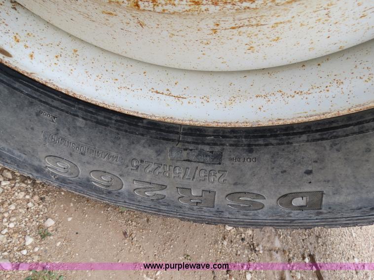 image for item A5353 1997 Freightliner FL112 semi truck