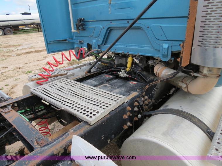 image for item A5353 1997 Freightliner FL112 semi truck