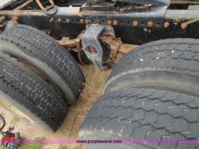 image for item A5353 1997 Freightliner FL112 semi truck