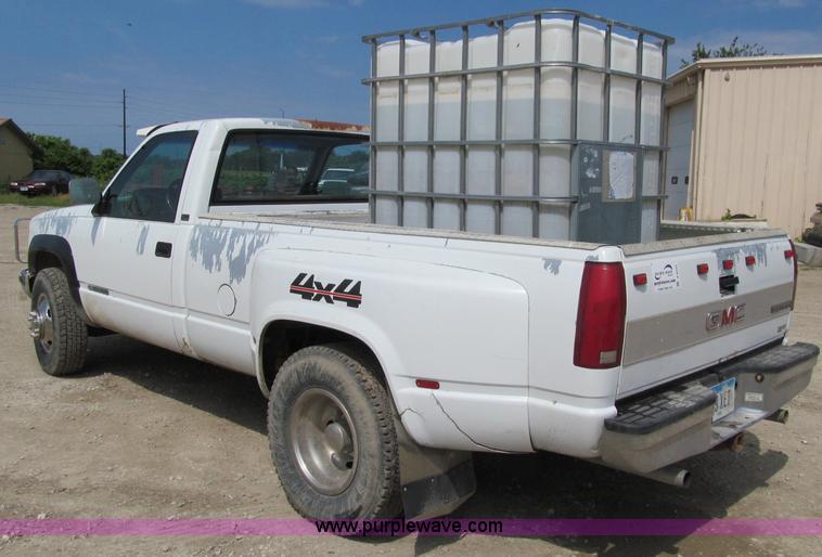 image for item A8322 1989 GMC K3500 pickup truck