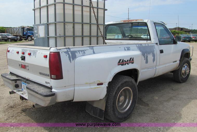 image for item A8322 1989 GMC K3500 pickup truck