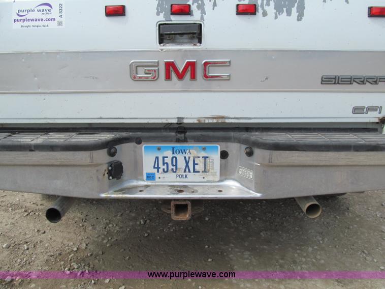 image for item A8322 1989 GMC K3500 pickup truck