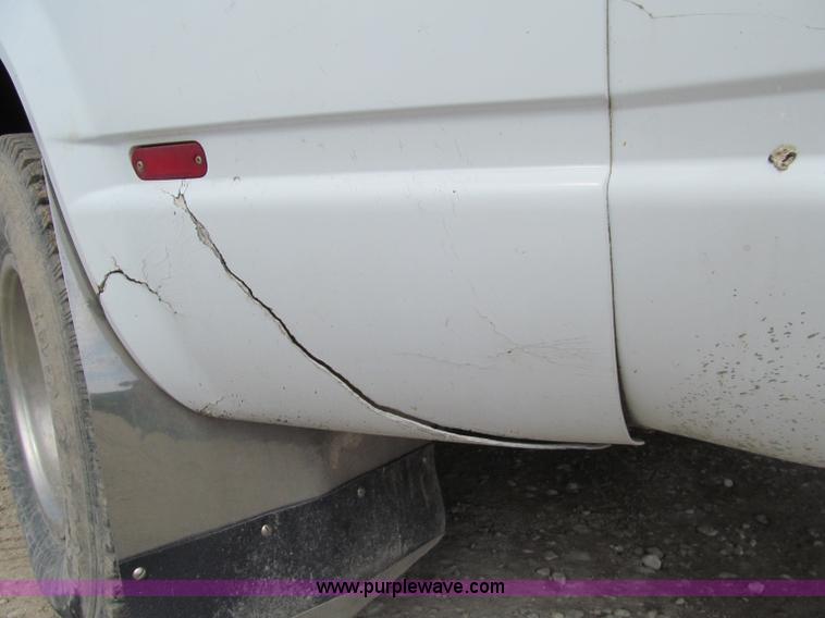 image for item A8322 1989 GMC K3500 pickup truck