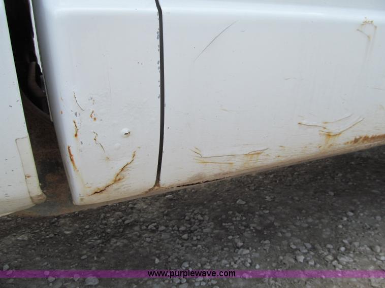 image for item A8322 1989 GMC K3500 pickup truck