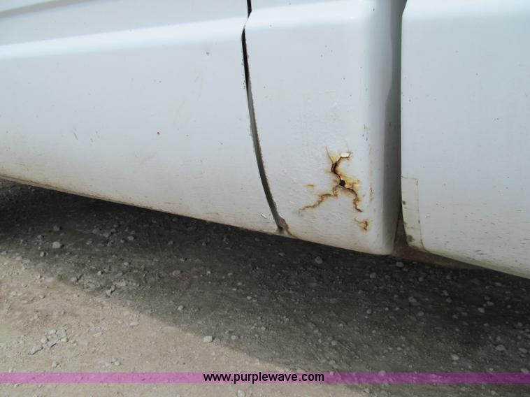 image for item A8322 1989 GMC K3500 pickup truck