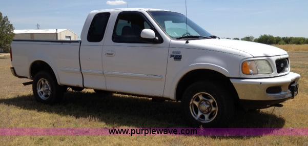 image for item B1339 1998 Ford F150 extended cab pickup truck