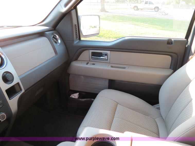 image for item B2330 2010 Ford F150 Super Crew pickup truck