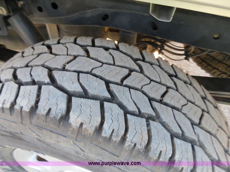 image for item B2330 2010 Ford F150 Super Crew pickup truck