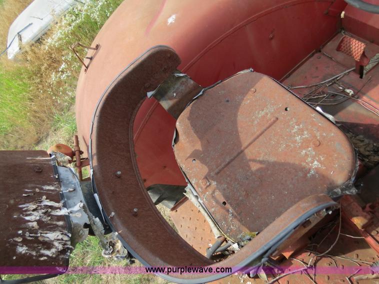 image for item B2406 1967 International 1206 Wheatland tractor