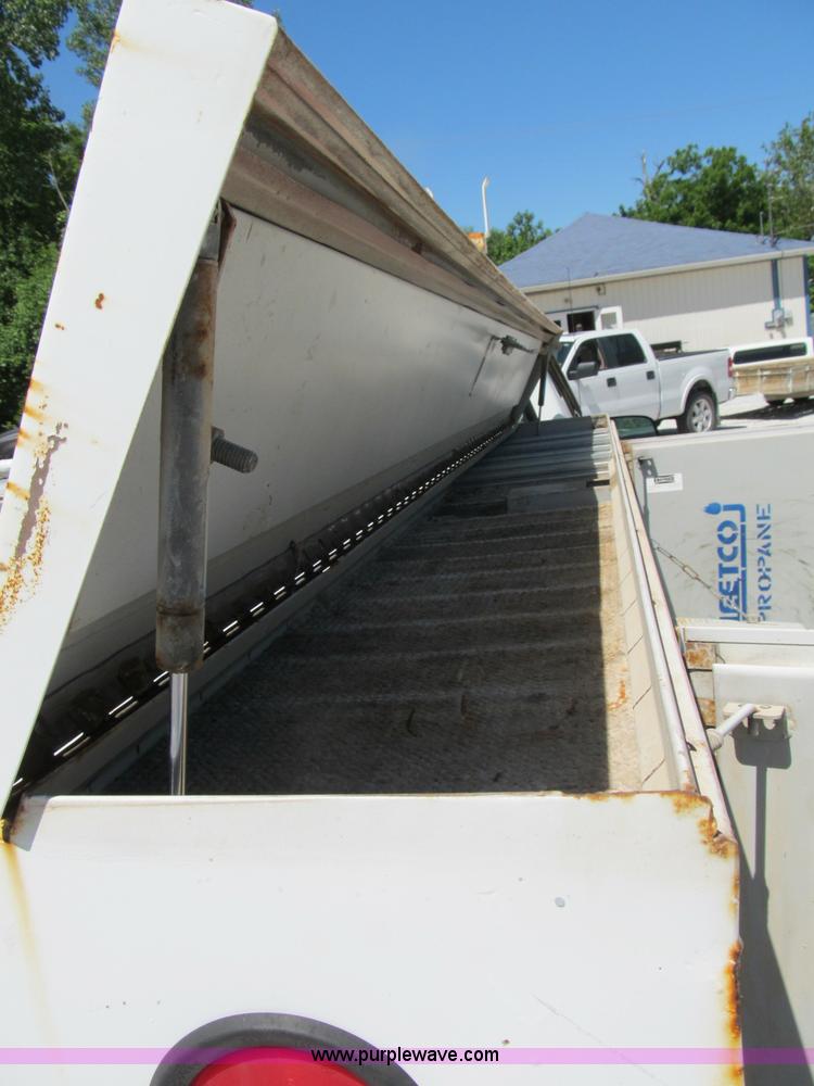 image for item B2720 1995 Chevrolet 3500 utility pickup truck