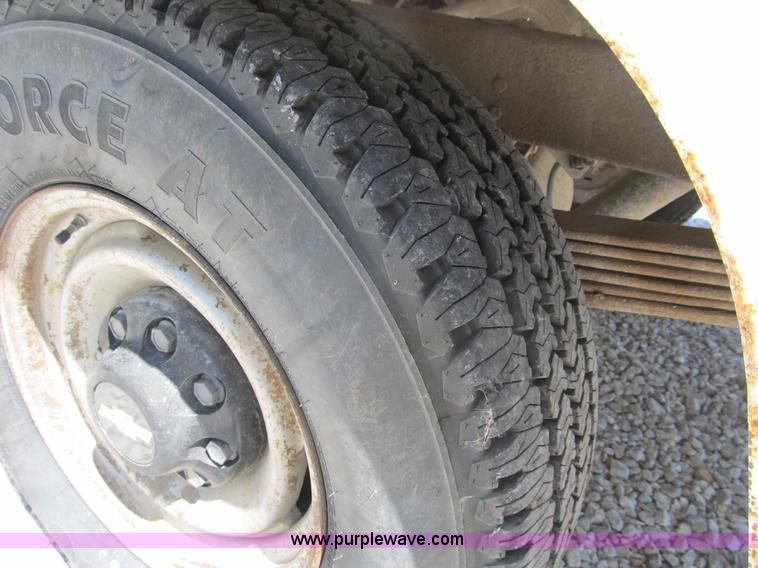 image for item B2720 1995 Chevrolet 3500 utility pickup truck