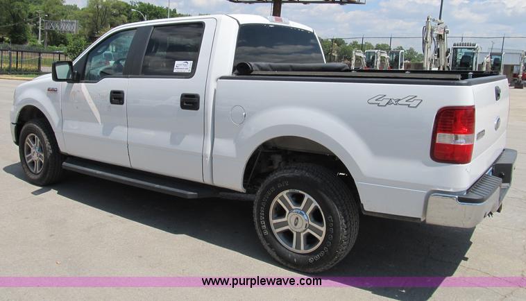 image for item B2722 2007 Ford F150 XLT extended cab pickup truck