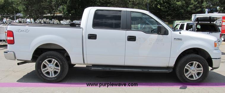 image for item B2722 2007 Ford F150 XLT extended cab pickup truck