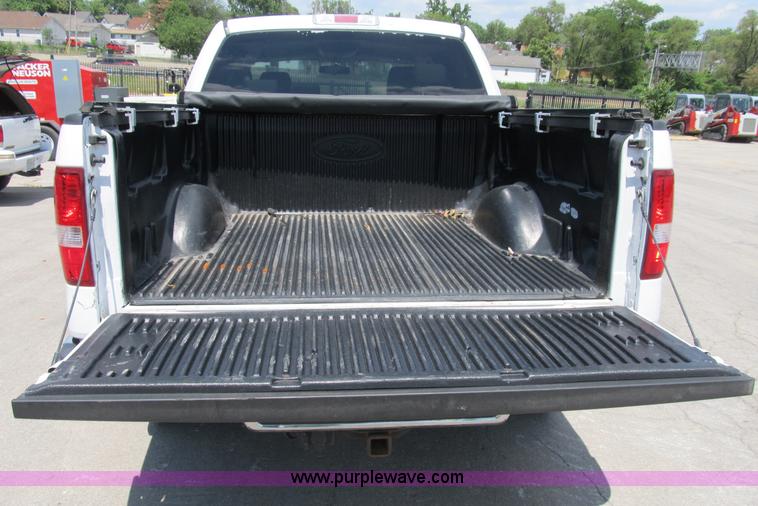 image for item B2722 2007 Ford F150 XLT extended cab pickup truck