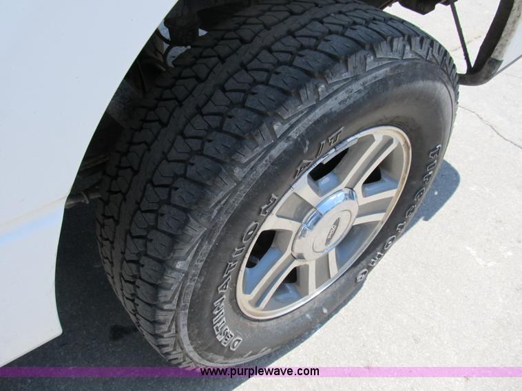 image for item B2722 2007 Ford F150 XLT extended cab pickup truck