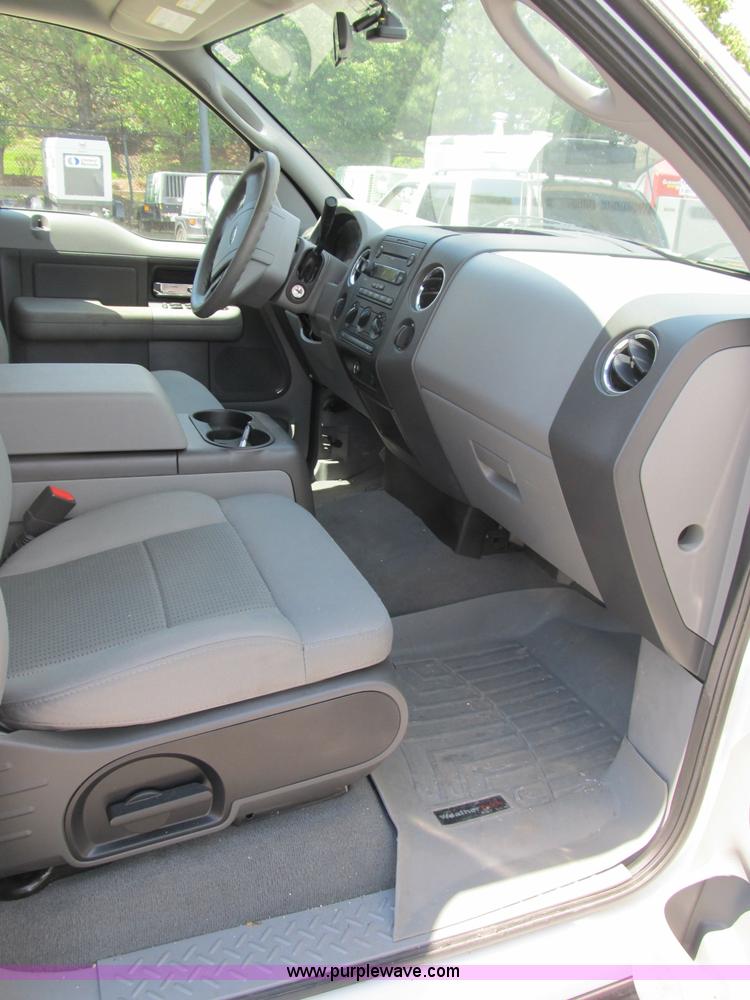 image for item B2722 2007 Ford F150 XLT extended cab pickup truck