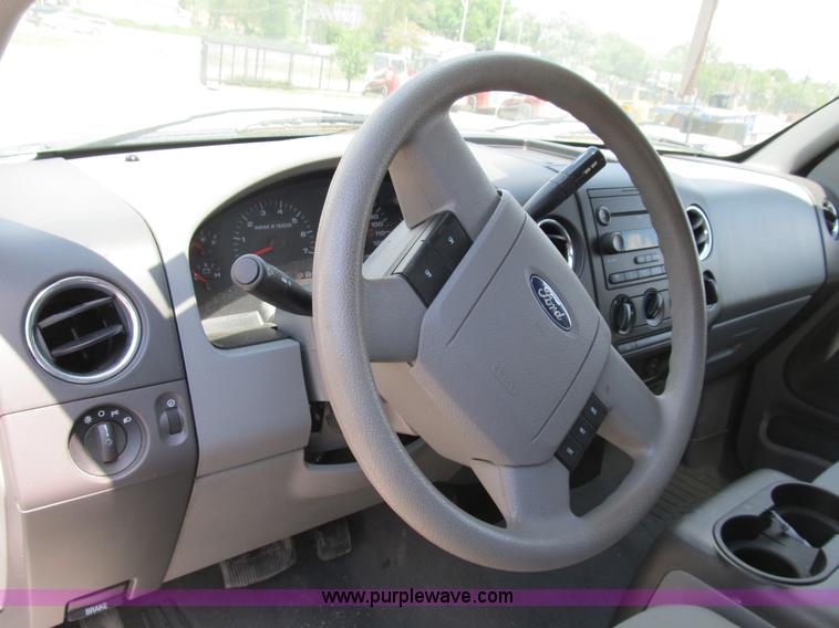 image for item B2722 2007 Ford F150 XLT extended cab pickup truck