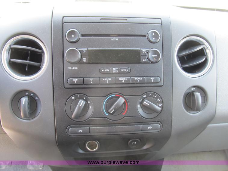 image for item B2722 2007 Ford F150 XLT extended cab pickup truck