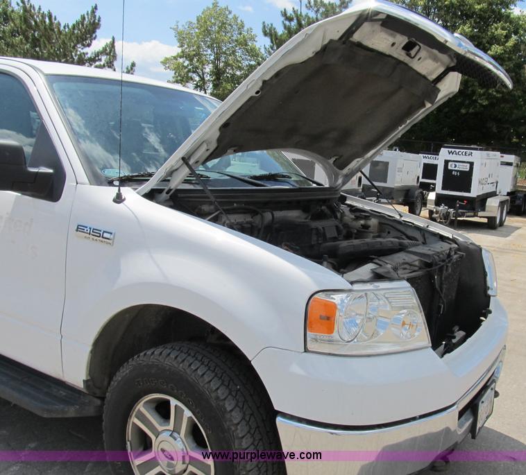 image for item B2722 2007 Ford F150 XLT extended cab pickup truck