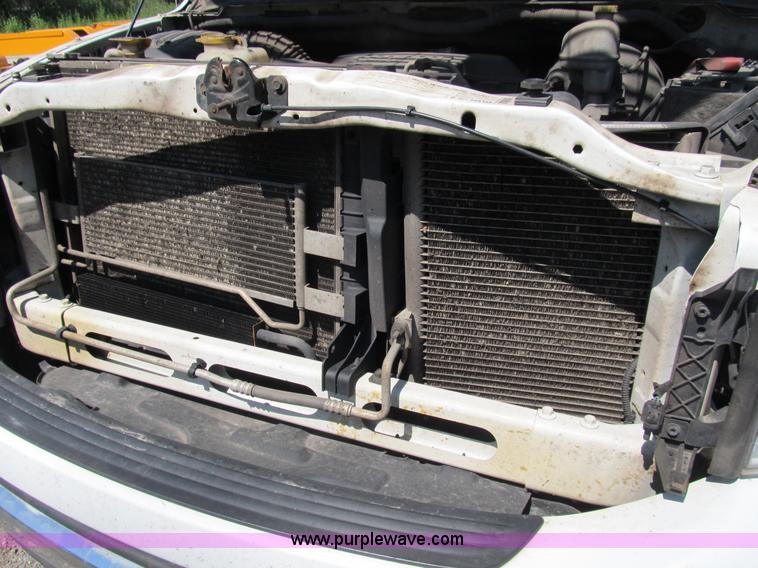 image for item B2725 2008 Dodge Ram 1500 extended cab pickup truck