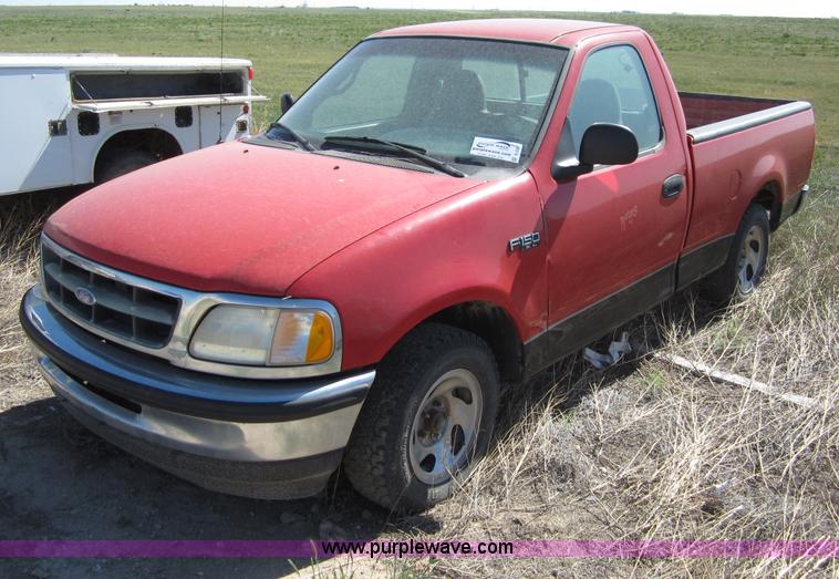 image for item B3267 1997 Ford F150 pickup truck