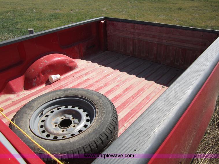 image for item B3267 1997 Ford F150 pickup truck