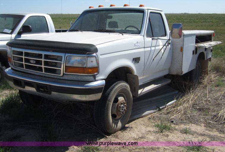 image for item B3268 1996 Ford F350 utility pickup truck
